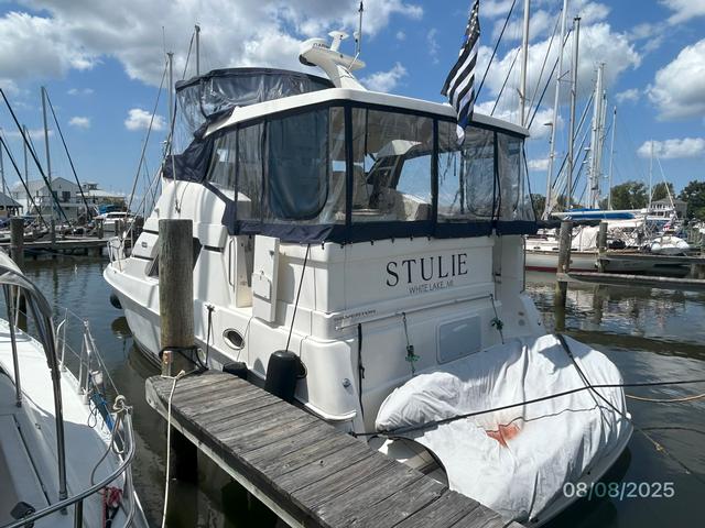 2001 Silverton 392
