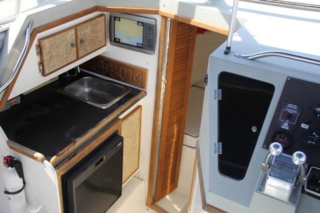 1982 Phoenix 27 fishbuster