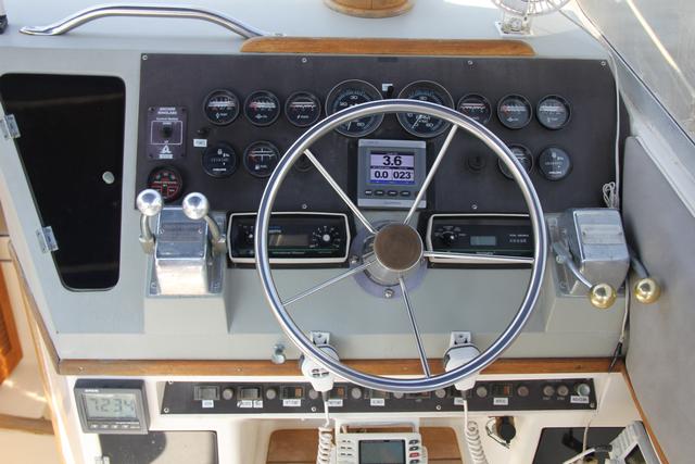 1982 Phoenix 27 fishbuster