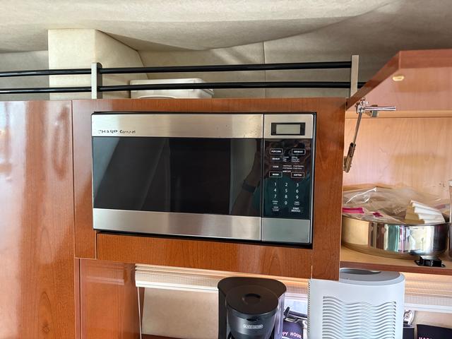 2012 Sea Ray 310 sundancer